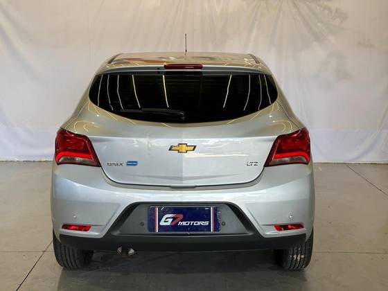 CHEVROLET ONIX 1.4 MPFI LTZ 8V FLEX 4P AUTOMÁTICO CHEVROLET ONIX 1.4 MPFI LTZ 8V FLEX 4P AUTOMÁTICO